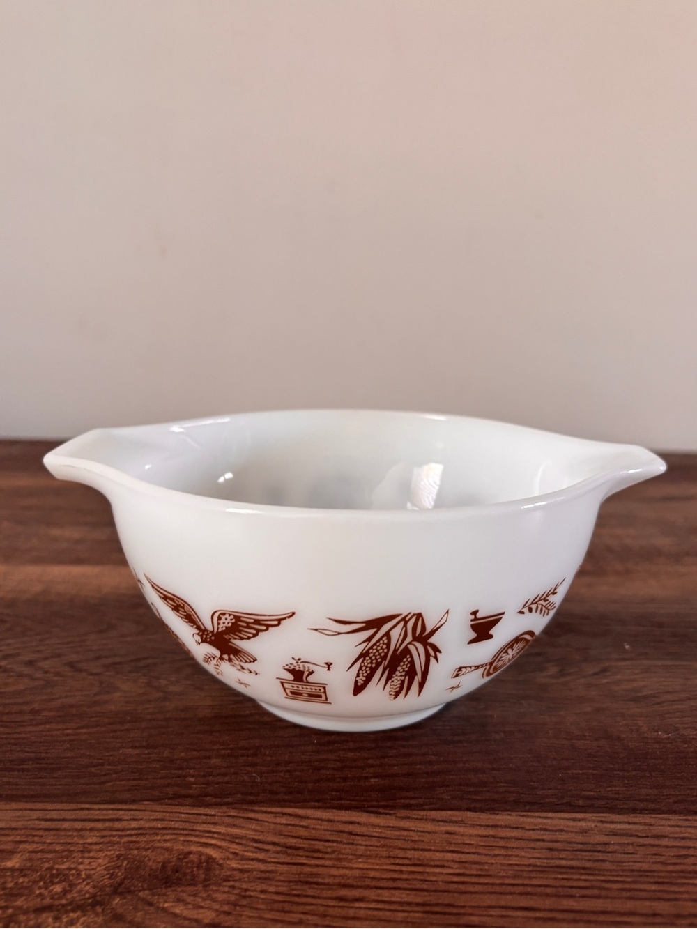 Pyrex Early American Cinderella Bowl